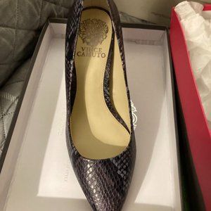 Vince Camuto Pumps